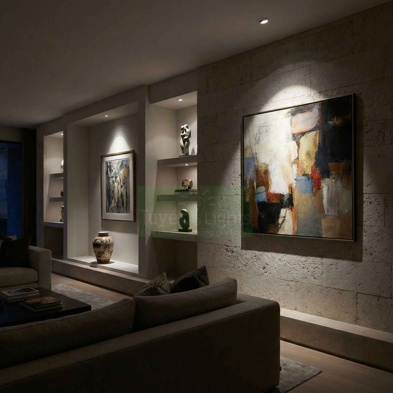 Đèn rọi âm trần chiếu tranh trang trí phòng khách hiện đại, tạo điểm nhấn cho tường và kệ trưng bày