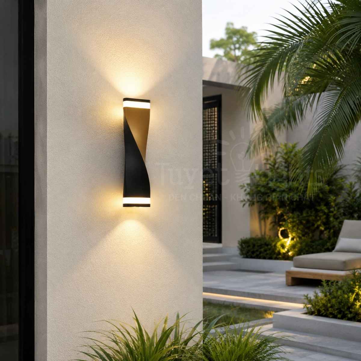 VER- Đèn Tường Ngoài Trời L68 | VNT-311 GD