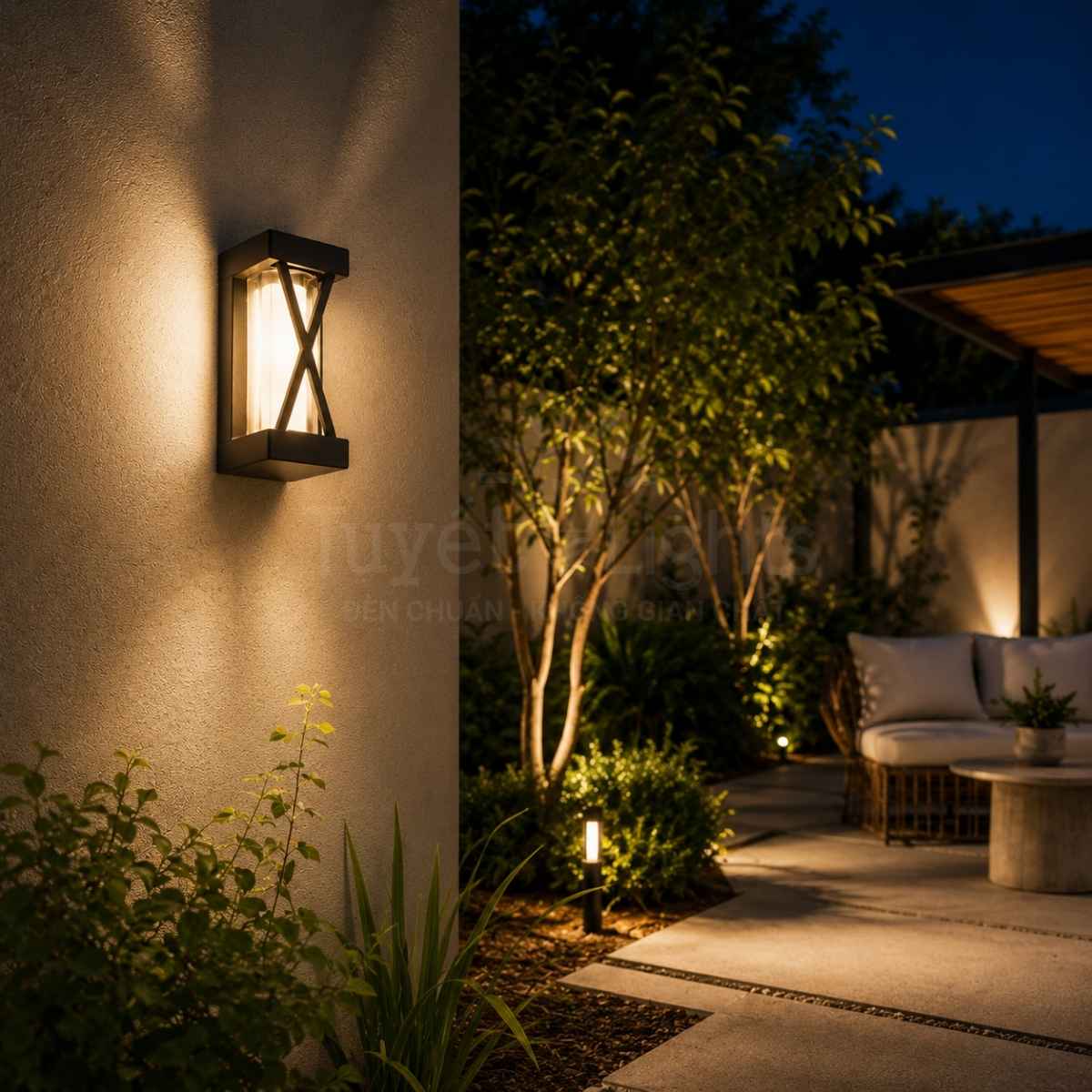VER- Đèn Tường Ngoài Trời L68 | VNT-106/3