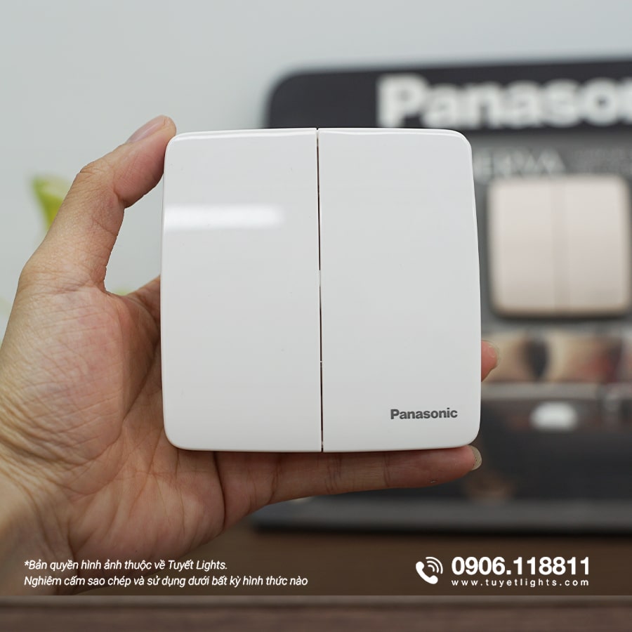 Panasonic Minerva - Mặt Vuông 2 Thiết Bị - Màu Trắng | WMT7812-VN