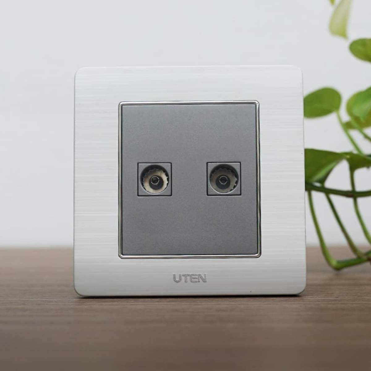 Bộ 2 Ổ Cắm Tivi UTEN | V6.0G-2TV