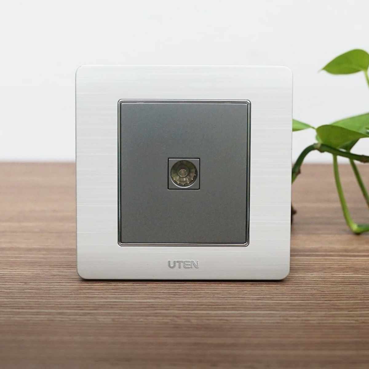 Bộ 1 Ổ Cắm Tivi UTEN | V6.0G-1TV