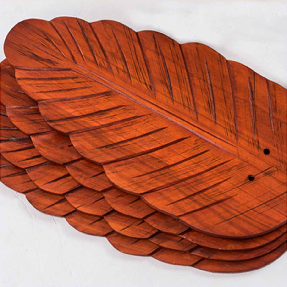 Cánh gỗ thiết kế hình chiếc lá