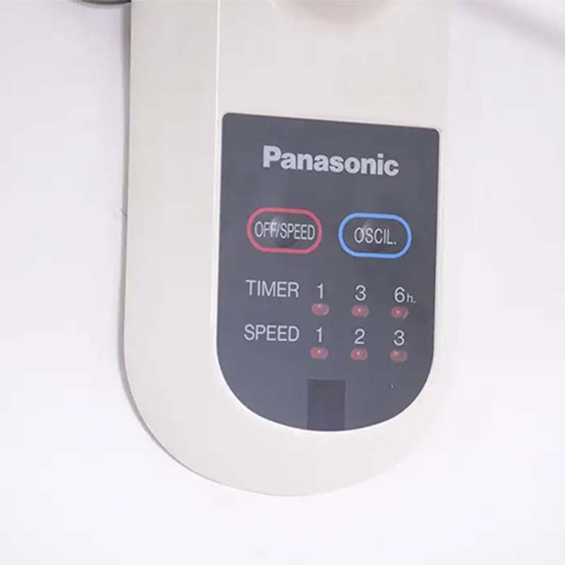 Panasonic - Quạt Treo Tường Màu Trắng Ngà - Có Remote | F-409MG